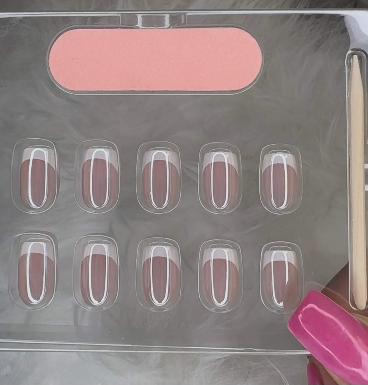 CLASSIC WHITE FRENCH TIP